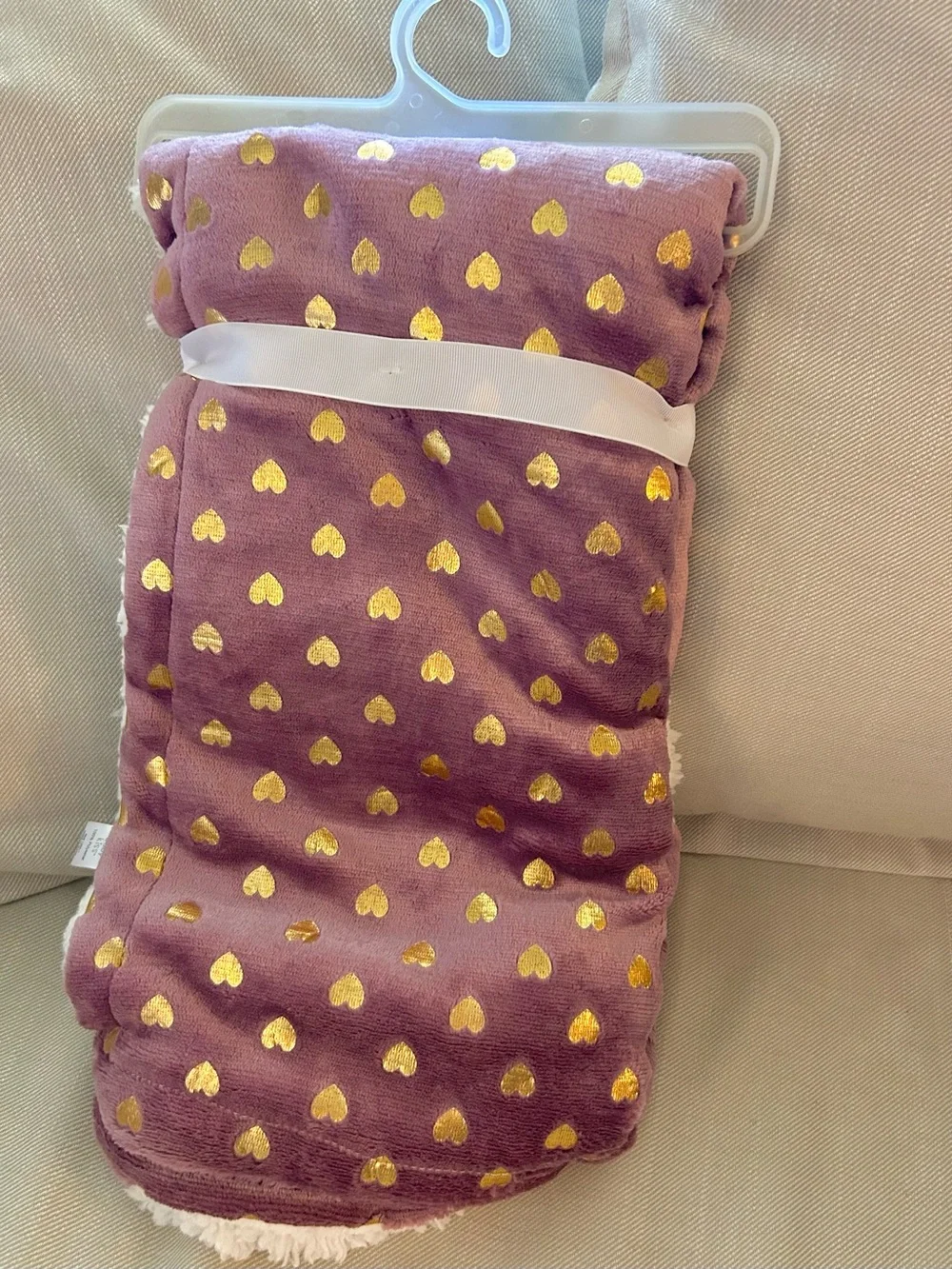 BRAND NEW Plush Purple Reversible Blanket with Gold Hearts